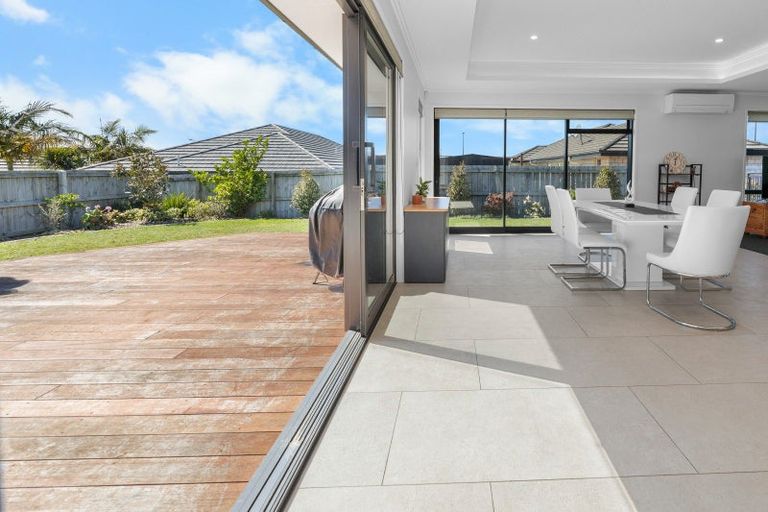 Photo of property in 4 Okohaka Avenue, Glenbrook, Waiuku, 2681