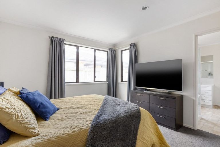 Photo of property in 6 Atlantic Close, Papamoa Beach, Papamoa, 3118