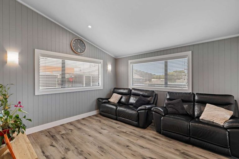 Photo of property in 126 The Fairway, Matarangi, Whitianga, 3592