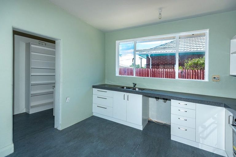 Photo of property in 66 Pacific Road, North New Brighton, Christchurch, 8083