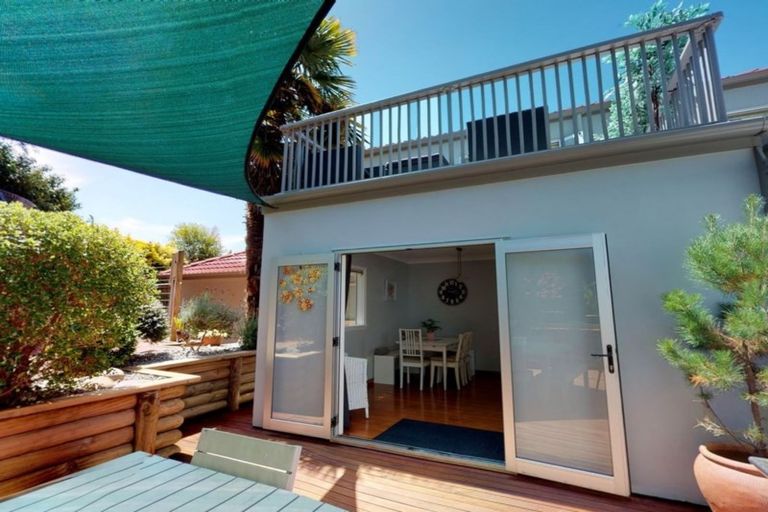 Photo of property in 77 Sunbrae Drive, Silverstream, Upper Hutt, 5019