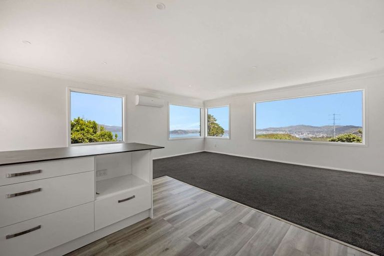 Photo of property in 109 Black Rock Road, Newlands, Wellington, 6037