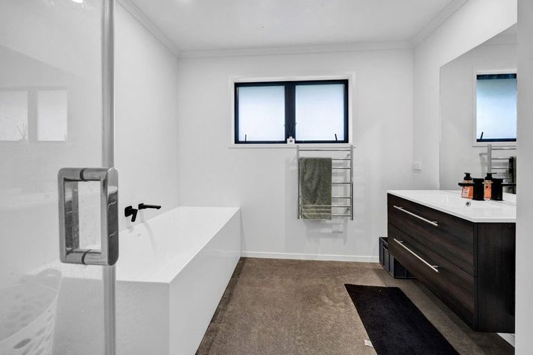 Photo of property in 261 Ohangai Road, Hawera, 4673