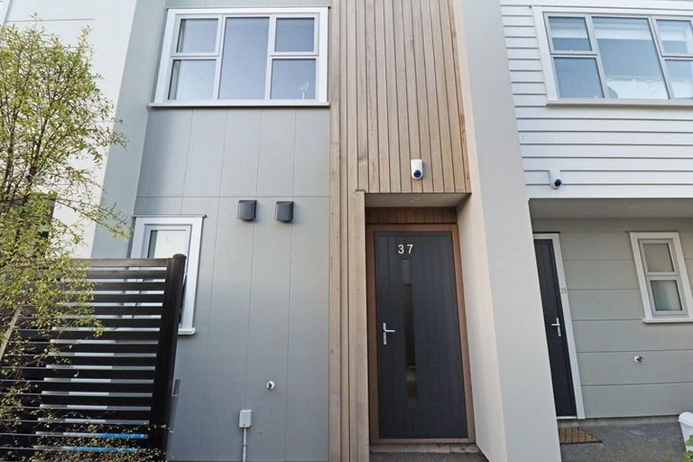 Photo of property in 37 Mcgrath Way, Taita, Lower Hutt, 5011