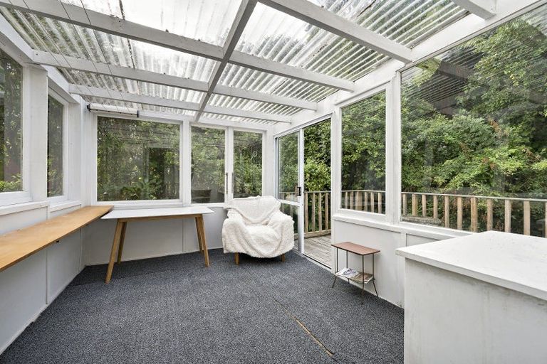 Photo of property in 15 Ferry Road, Days Bay, Lower Hutt, 5013