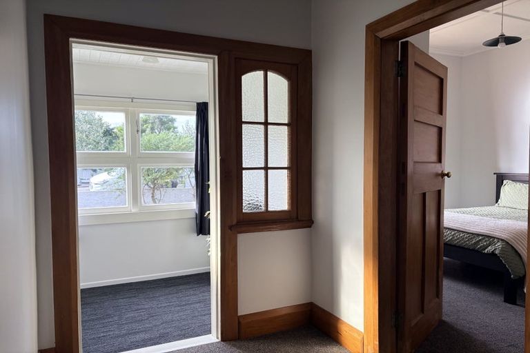 Photo of property in 24 Lyndhurst Street, Takaro, Palmerston North, 4412