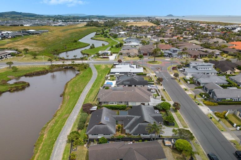 Photo of property in 10 Palazzo Drive, Papamoa Beach, Papamoa, 3118