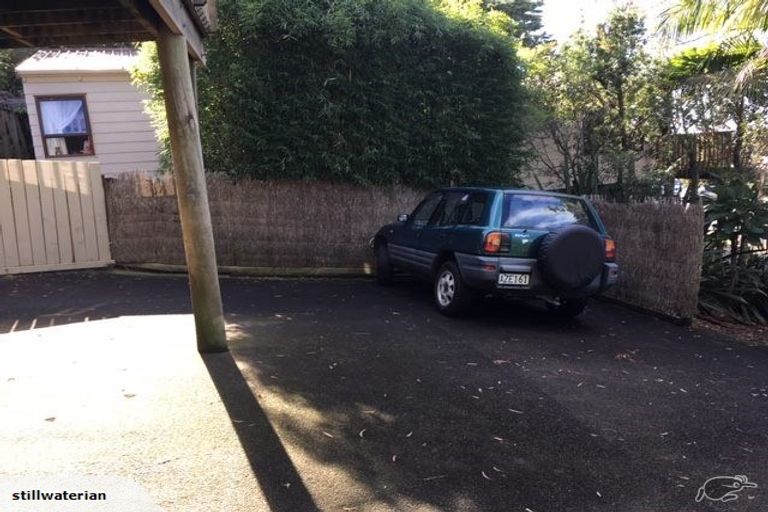 Photo of property in 25 Elliston Crescent, Stanmore Bay, Whangaparaoa, 0932