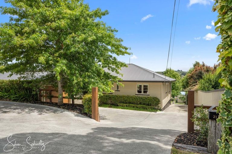 Photo of property in 21 View Street, Maungaturoto, 0520