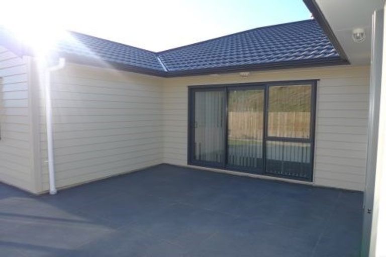 Photo of property in 3 Foxham Terrace, Churton Park, Wellington, 6037