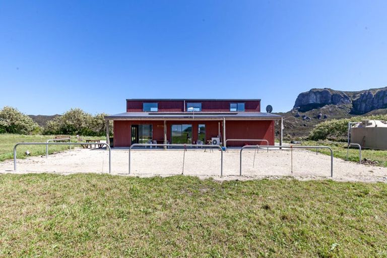 Photo of property in 102 Wharariki Road, Puponga, Collingwood, 7073