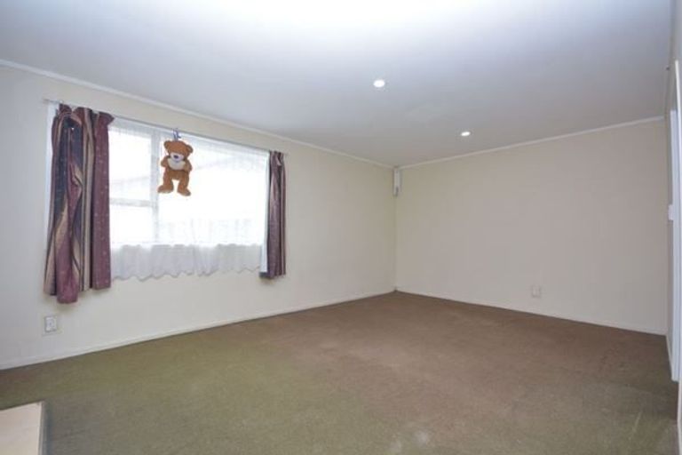 Photo of property in 2/3 Ririno Place, Manurewa, Auckland, 2102