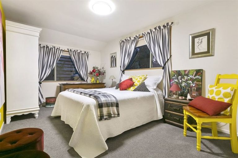 Photo of property in 2/14 Hastings Road, Mairangi Bay, Auckland, 0630