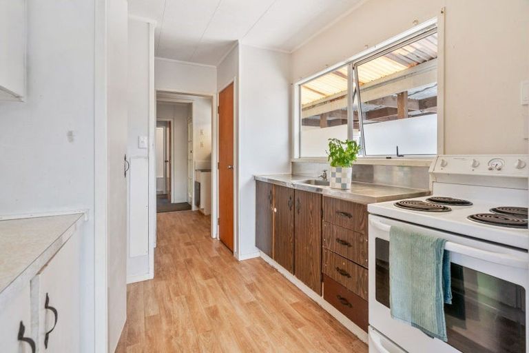 Photo of property in 12 Moki Place, Ruakaka, 0116