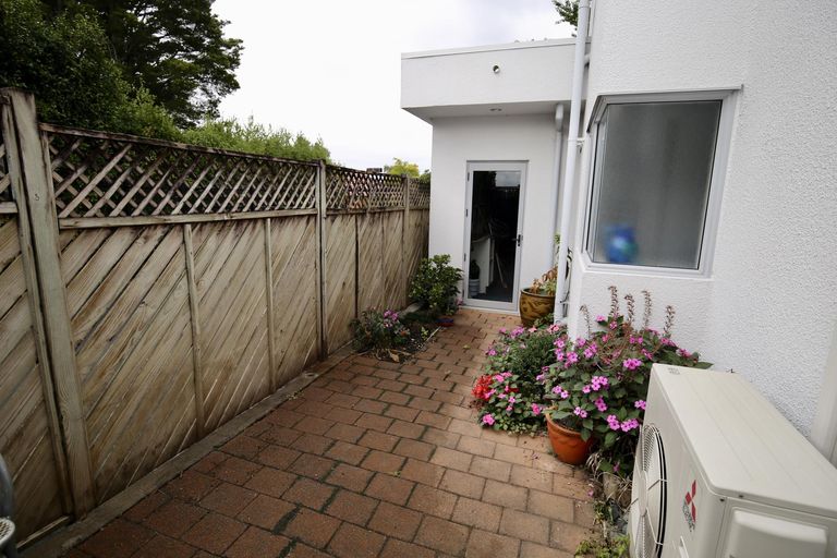 Photo of property in 63c Braid Road, St Andrews, Hamilton, 3200