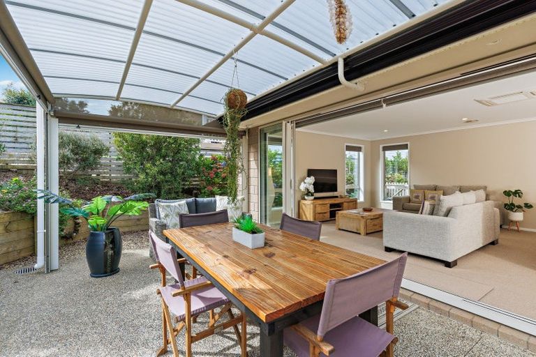 Photo of property in 7 Laly Haddon Place, Matakana, Warkworth, 0985