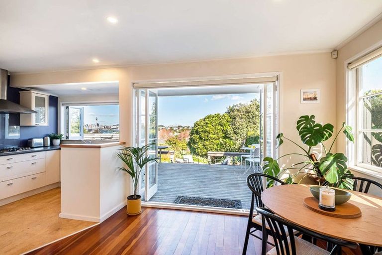 Photo of property in 24 Waimana Avenue, Northcote Point, Auckland, 0627