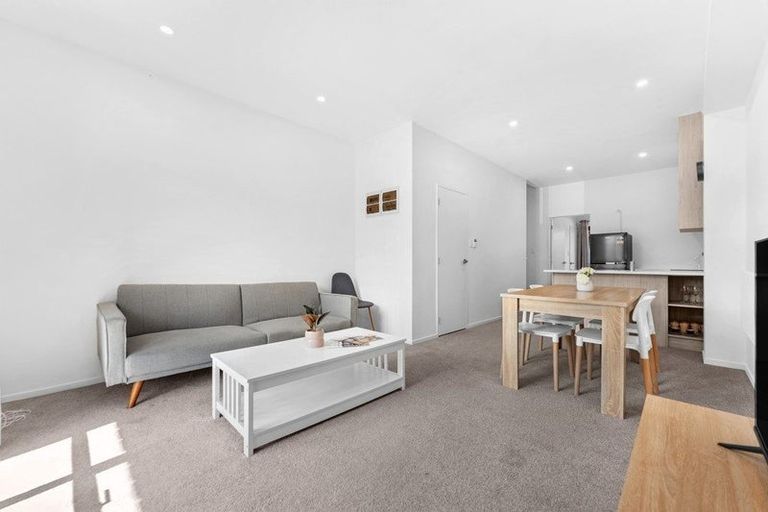 Photo of property in 15 Aumarire Lane, Favona, Auckland, 2024