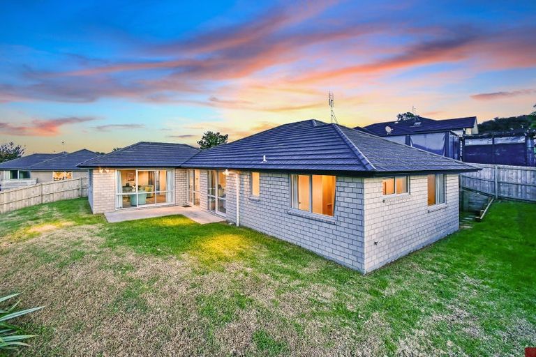 Photo of property in 60 Helenslee Road, Pokeno, 2402