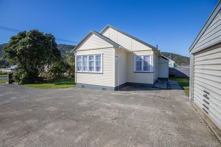 Photo of property in 34 Monro Street, Cobden, Greymouth, 7802