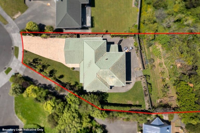 Photo of property in 5 Padstow Place, Camborne, Porirua, 5026