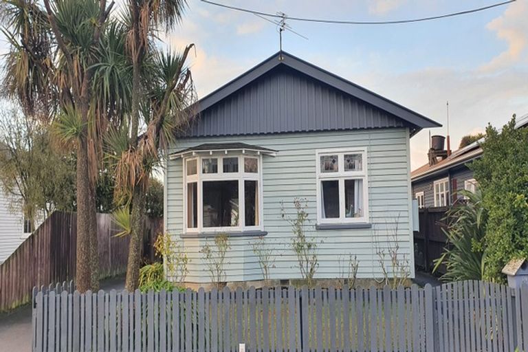 Photo of property in 19 Gibbon Street, Sydenham, Christchurch, 8023