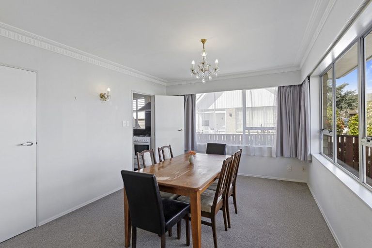 Photo of property in 27 Saint Columbans Grove, Boulcott, Lower Hutt, 5010