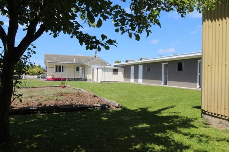 Photo of property in 4 Moorhouse Street, Waimate, 7924