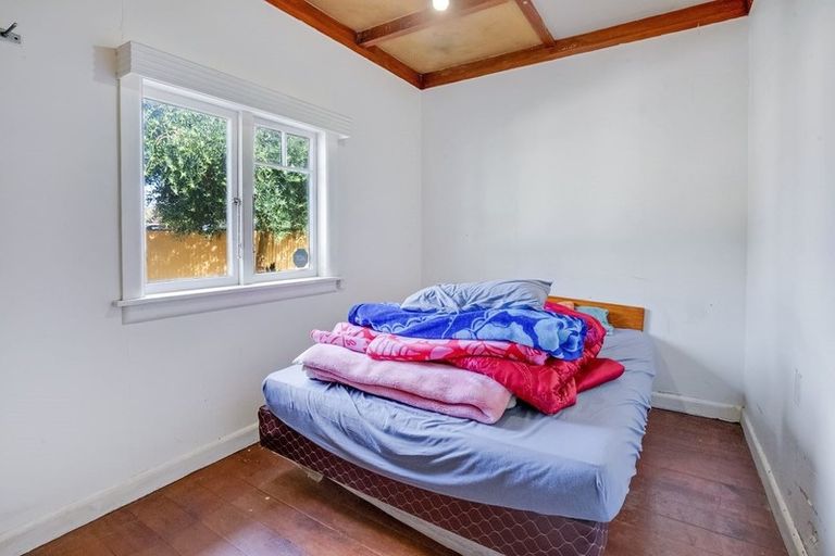 Photo of property in 43 Hutton Street, Otahuhu, Auckland, 1062