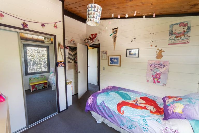 Photo of property in 17 Denver Grove, Totara Park, Upper Hutt, 5018