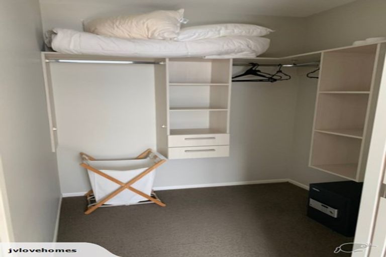 Photo of property in 386a East Coast Road, Sunnynook, Auckland, 0630