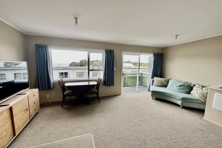 Photo of property in 4/20 Bay Drive, Titahi Bay, Porirua, 5022