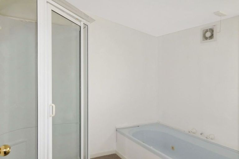 Photo of property in 87 Peer Street, Ilam, Christchurch, 8041