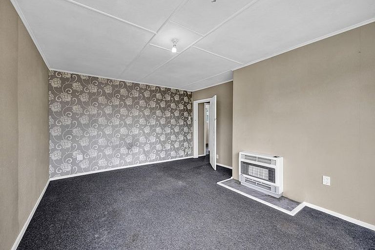 Photo of property in 47 Fairfield Road, Hawera, 4610