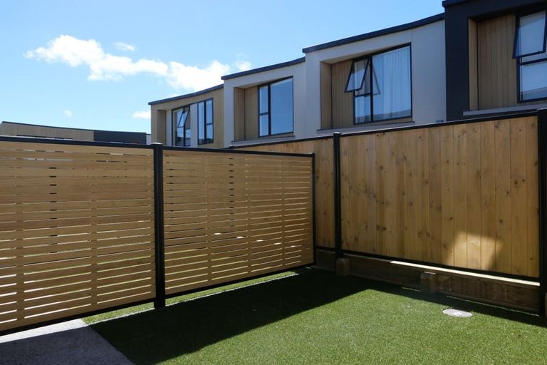 Photo of property in 27/10 Trieste Way, Paraparaumu, 5032