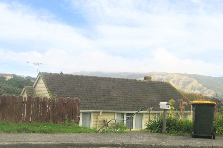 Photo of property in 10 King Crescent, Ranui, Porirua, 5024