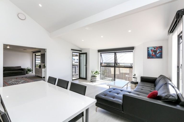 Photo of property in 105 Parklands Avenue, Bell Block, New Plymouth, 4312