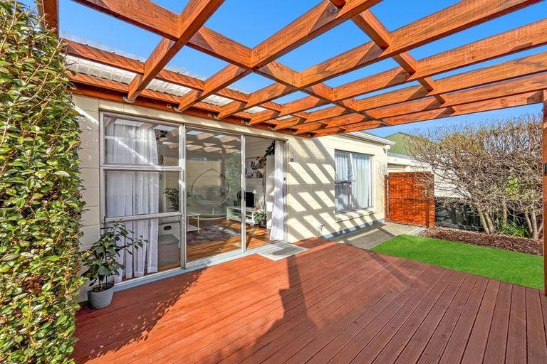 Photo of property in 1/73 Harewood Road, Papanui, Christchurch, 8053
