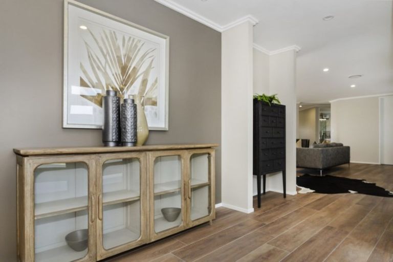 Photo of property in 80 Ewen Place, Karaka, Papakura, 2580