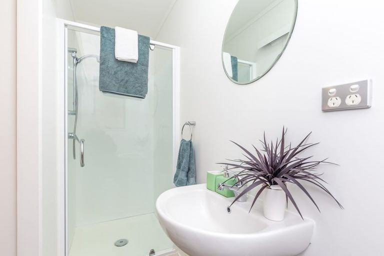 Photo of property in 325/26 Morningside Drive, Morningside, Auckland, 1025