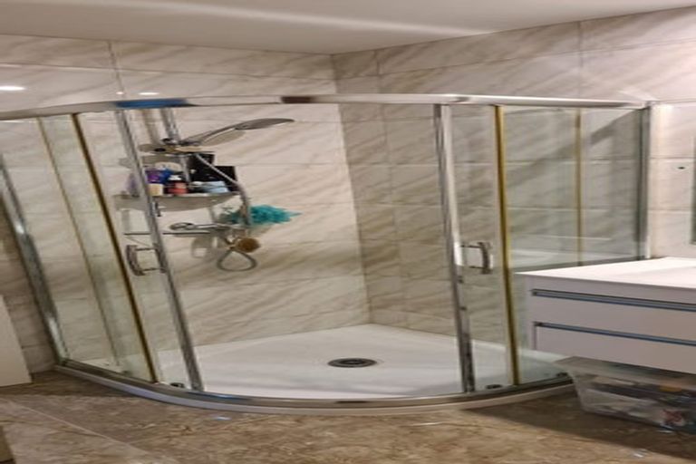 Photo of property in 57e Point View Drive, East Tamaki Heights, Auckland, 2016