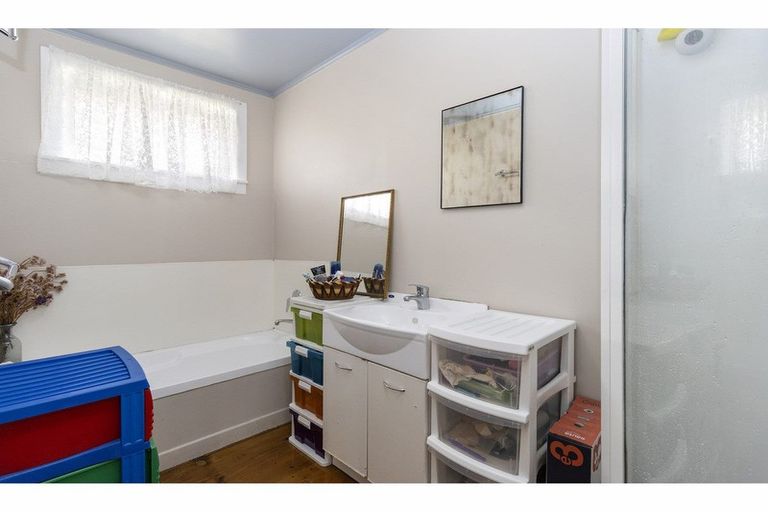 Photo of property in 2 Armstrong Street, Huntly, 3700