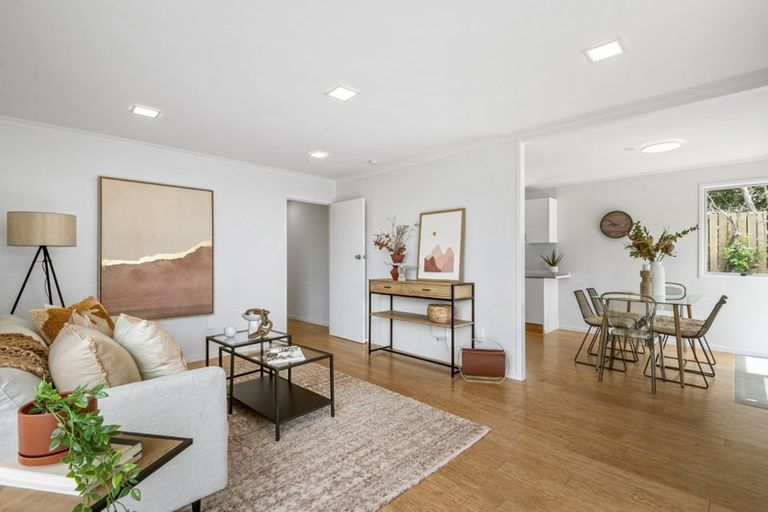 Photo of property in 16 Jayne Place, Torbay, Auckland, 0630