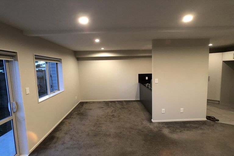 Photo of property in 3/45a Swanson Road, Henderson, Auckland, 0610