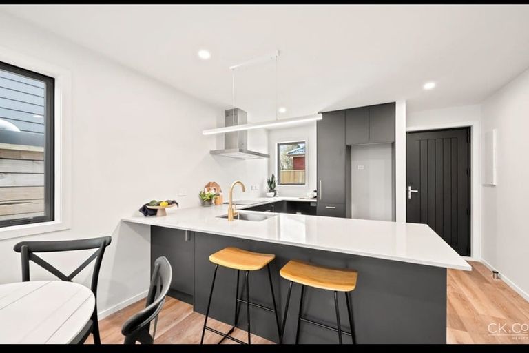 Photo of property in 22c Palmer Crescent, Silverstream, Upper Hutt, 5019