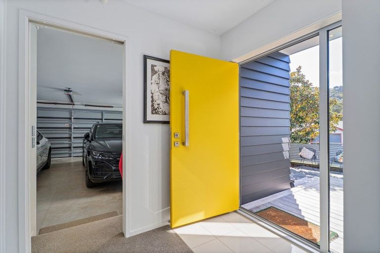 Photo of property in 11 Puriri Place, Whitianga, 3510