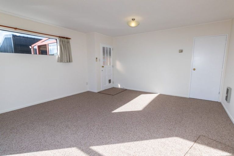 Photo of property in 28a Farm Road, Northland, Wellington, 6012