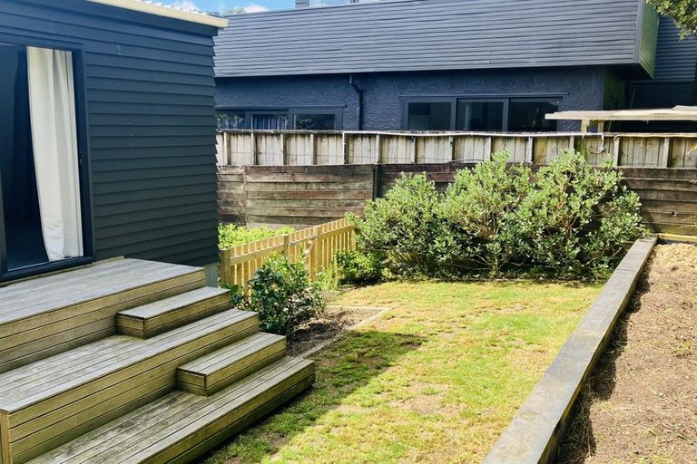 Photo of property in 21a Cockayne Road, Khandallah, Wellington, 6035