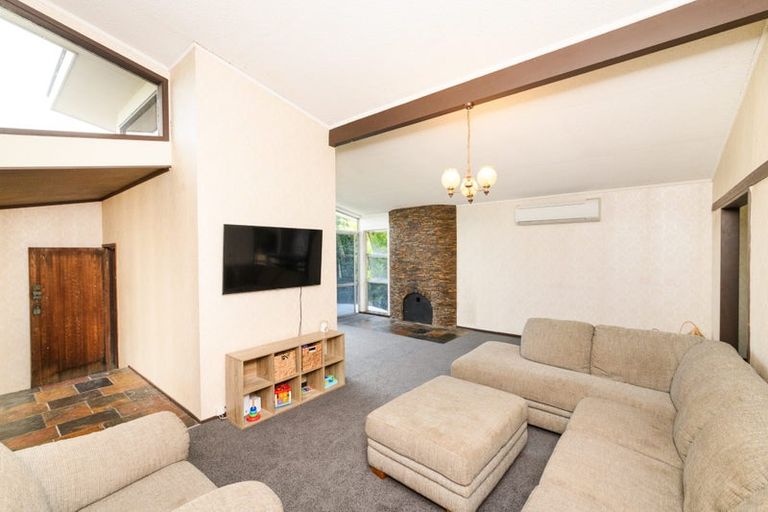 Photo of property in 34 Pinedale Parade, Milson, Palmerston North, 4414