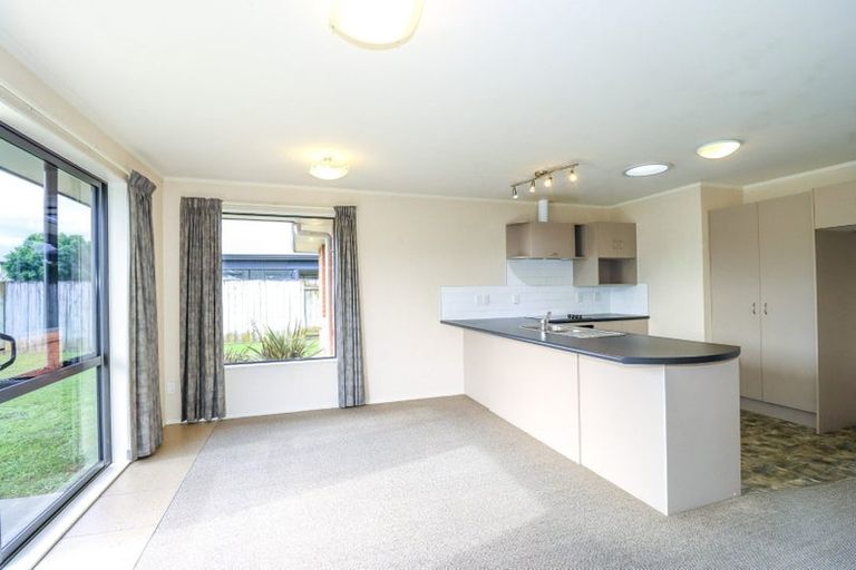 Photo of property in 17 Meridian Grove, Kelvin Grove, Palmerston North, 4414
